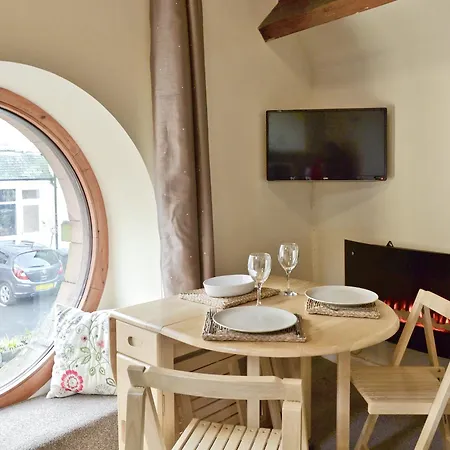 The Round Window * Bowness-on-Windermere