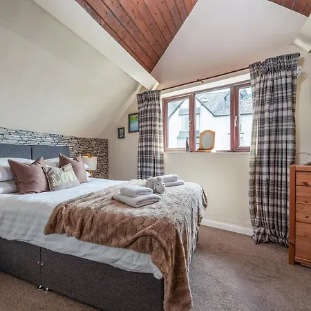 The Round Window Tatil Evi